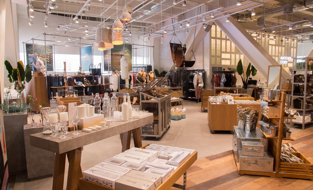 Another Story emerging and chilled store in chaotic Bangkok. Wood d